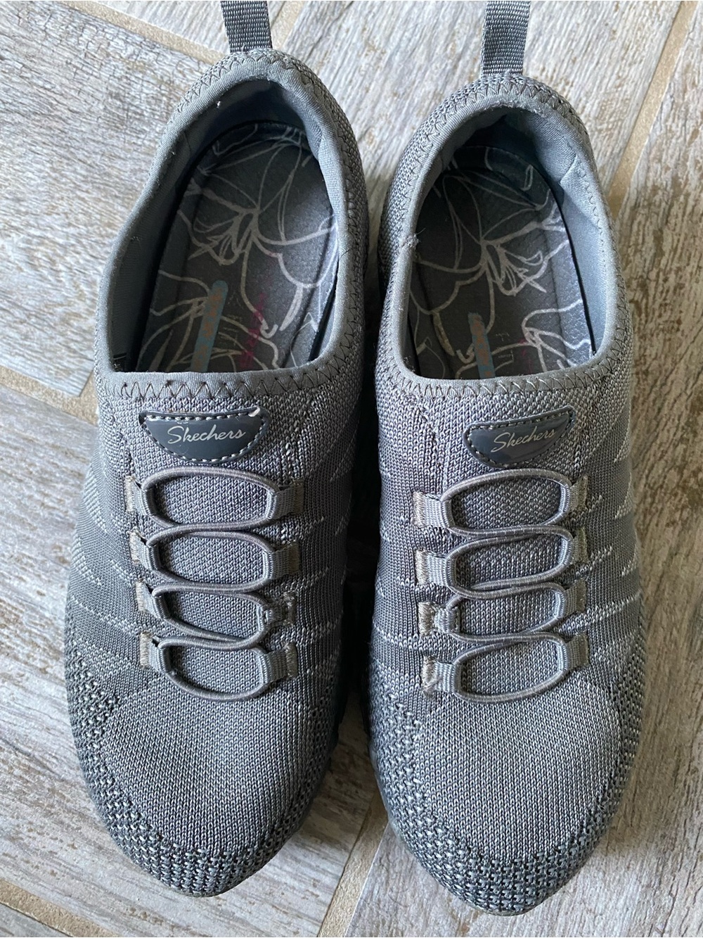 Skechers bikers  Slip-On Knit Sneakers in Gray 7.5